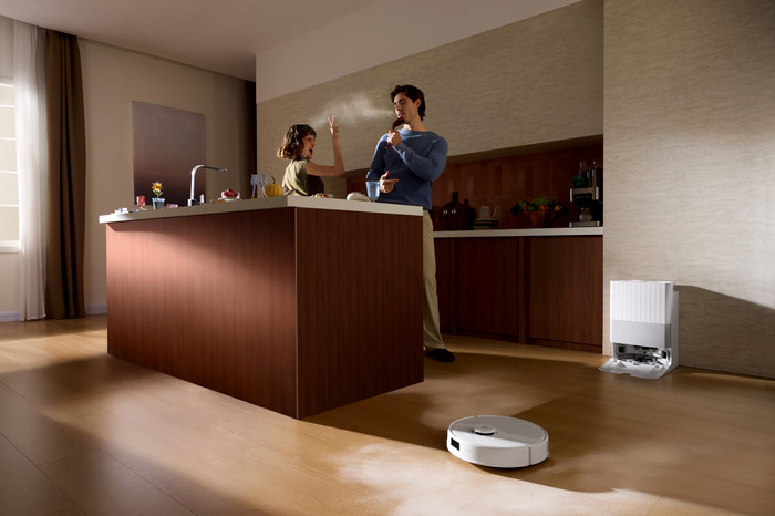 Roborock Qrevo Edge 5V1 White product in use