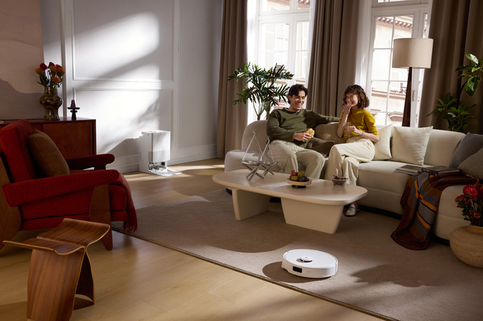 Roborock Qrevo Edge 5V1 White product in use