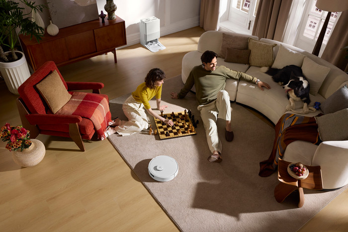 Roborock Qrevo Edge 5V1 White product in use