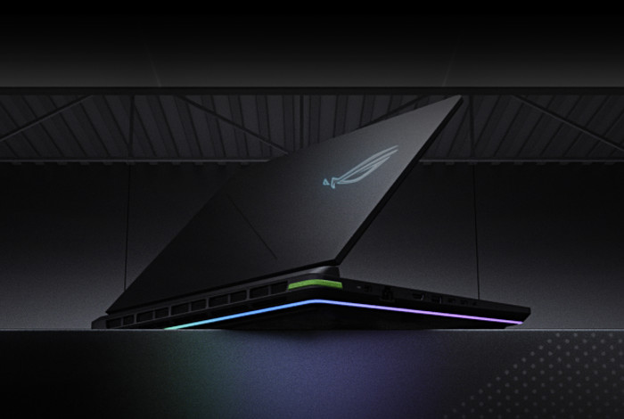 ASUS ROG Strix G16 G615LR-S5072W product in use