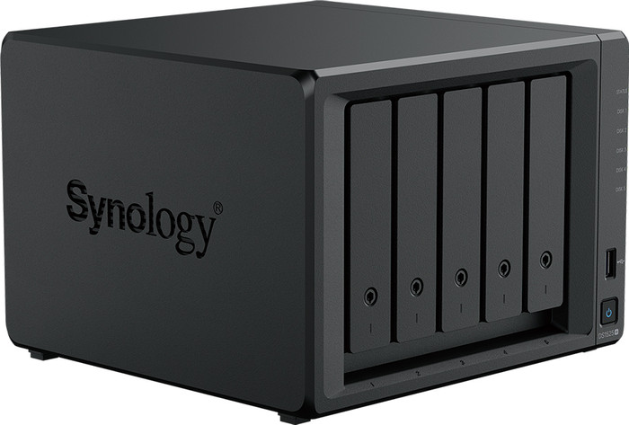 Synology DS1525+ voorkant