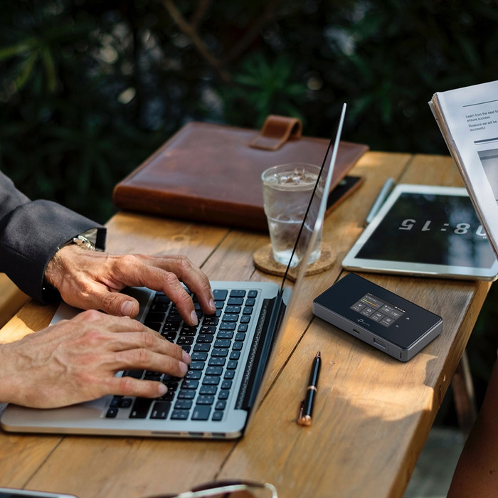 TP-Link M8550 product in use