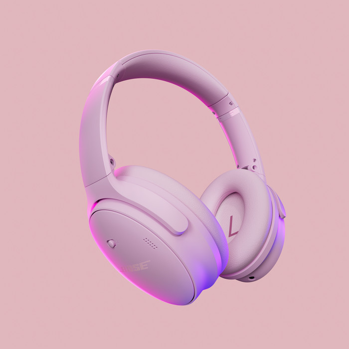 Bose QuietComfort Headphones Roze product in gebruik