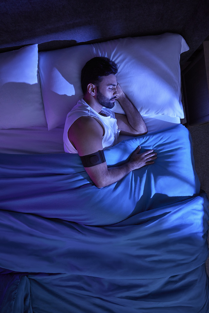 Garmin Index Sleep Monitor L/XL product in gebruik