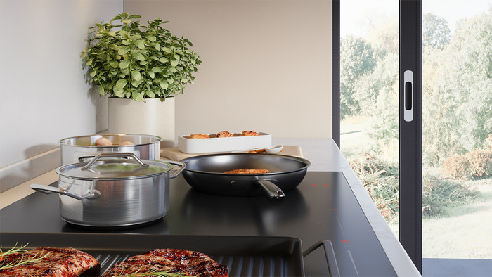 ETNA KIF5580ZT product in use