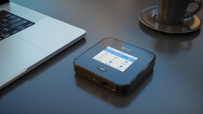 NETGEAR Nighthawk M7 Pro MR7540 product in use