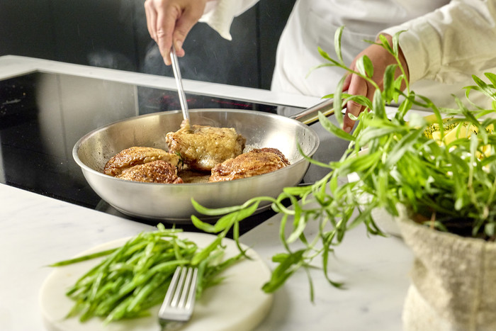 Demeyere Resto 3 Koekenpan 28 cm product in gebruik