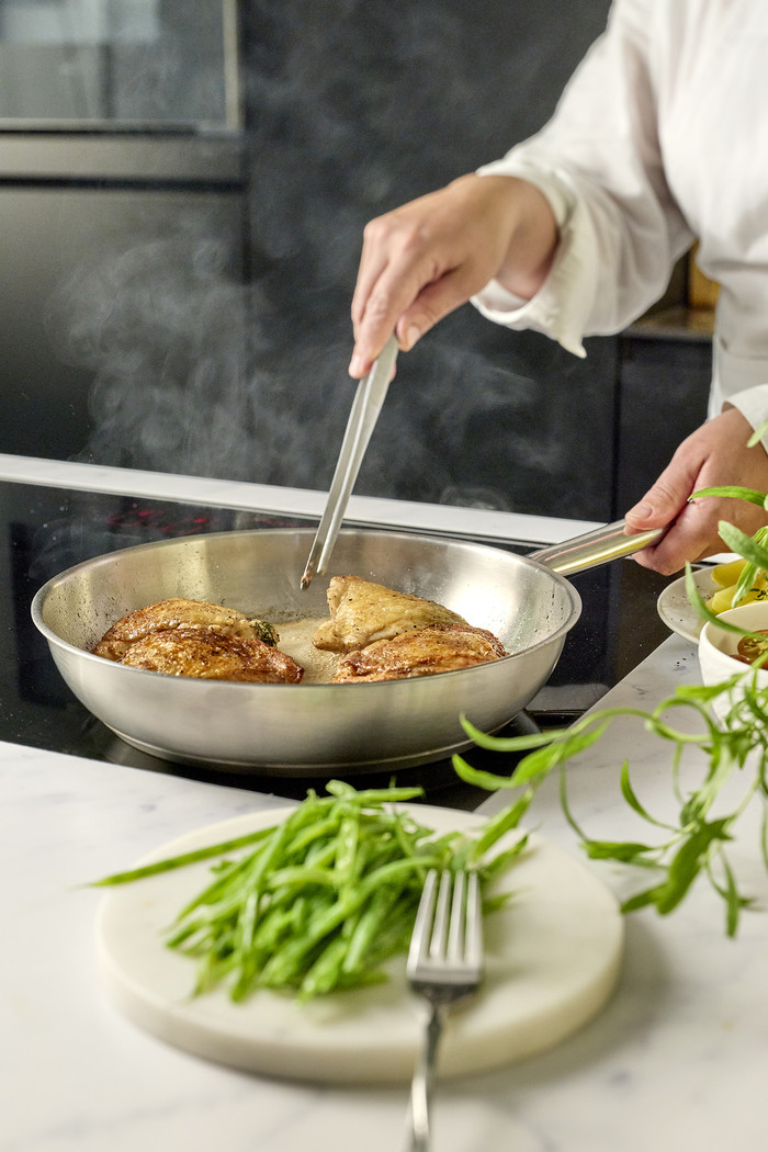 Demeyere Resto 3 Frying Pan 32cm product in use