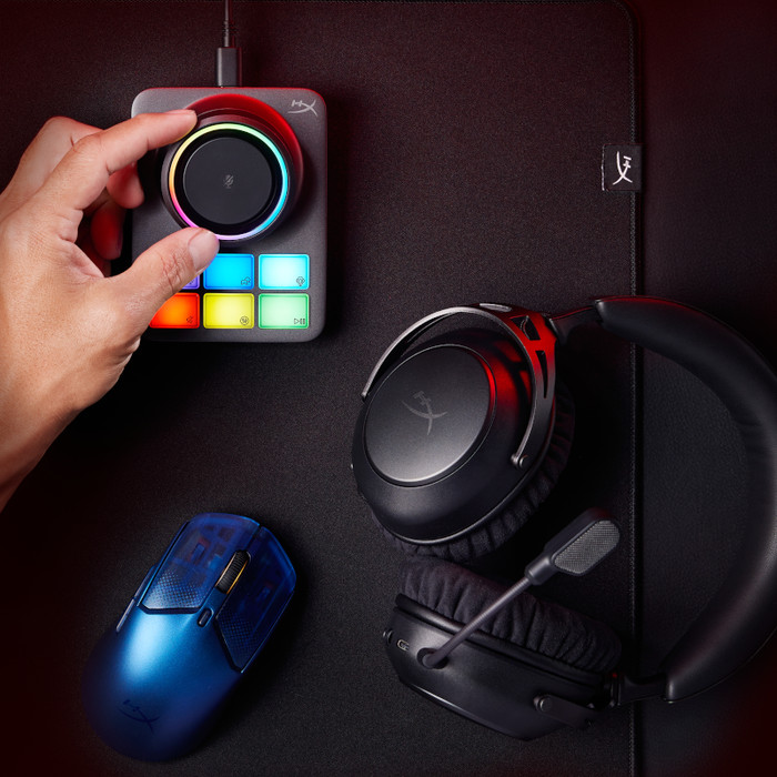 HyperX Cloud Alpha 2 Wireless Zwart product in gebruik