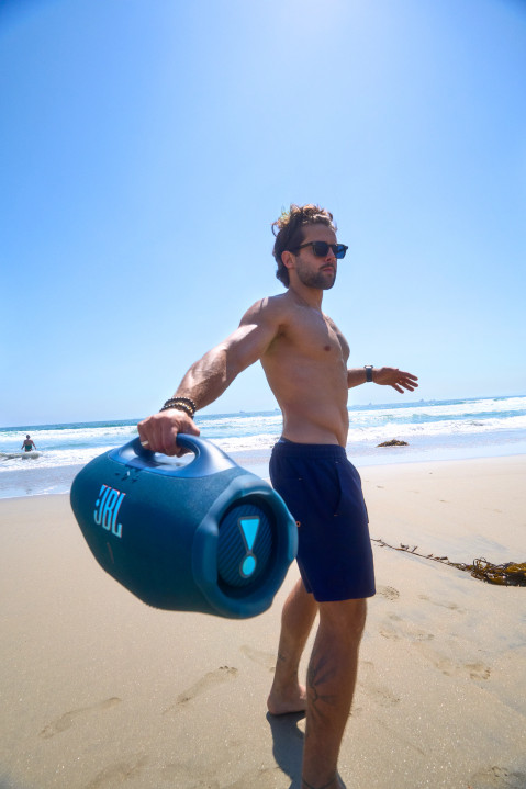 JBL Boombox 4 Blue product in use