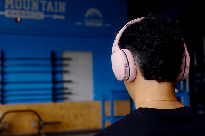 Skullcandy Crusher Active Pink product in use