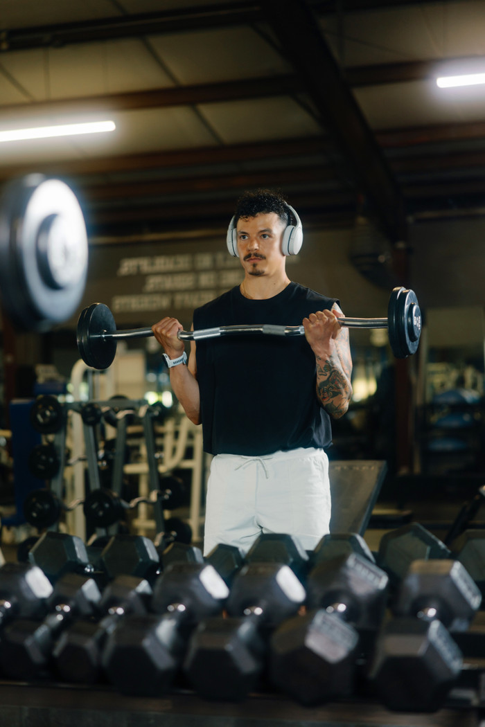 Skullcandy Crusher Active Light Gray product in use