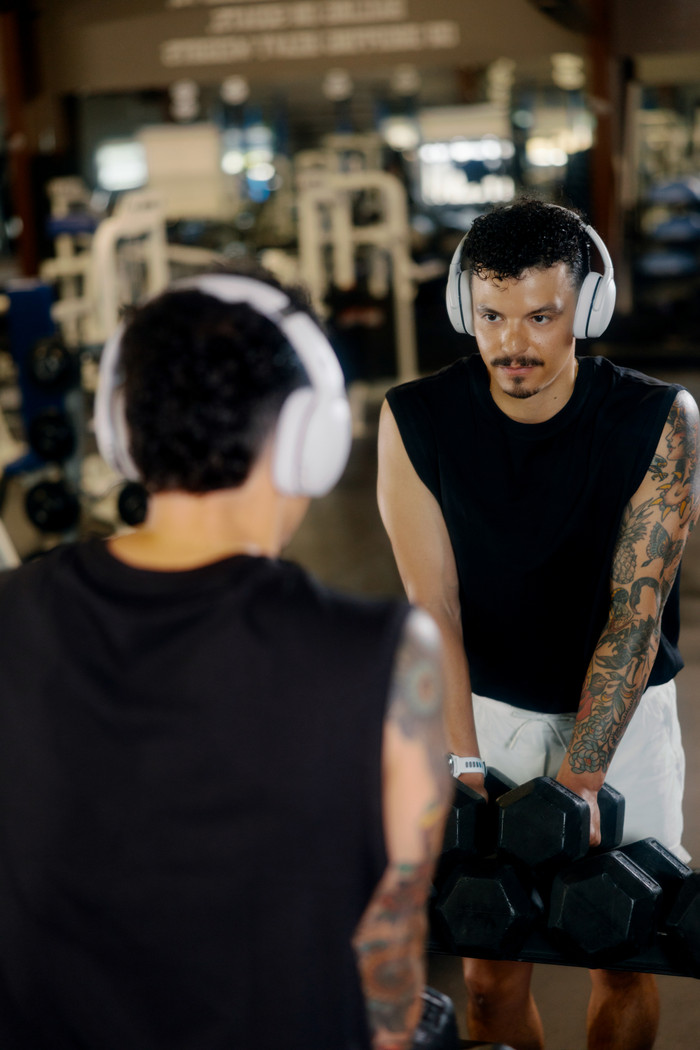 Skullcandy Crusher Active Light Gray product in use