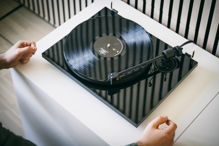 Pro-Ject E1.2 Zwart product in gebruik