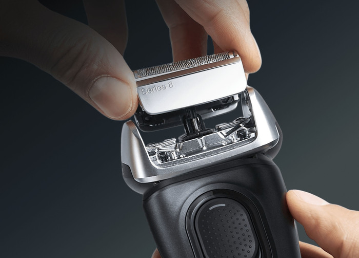 Braun Series 8 83M product in use