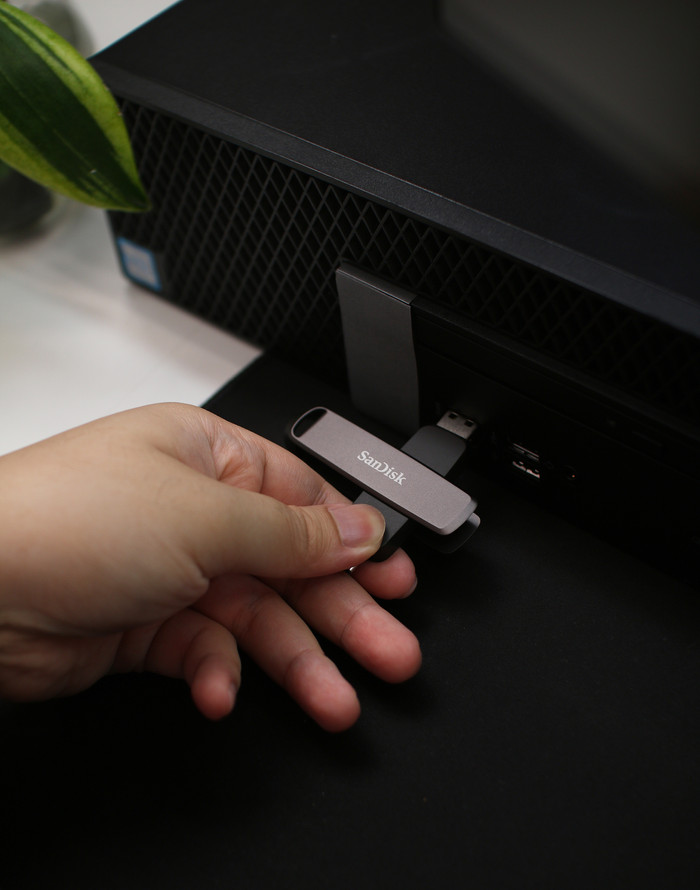 SanDisk Extreme PRO Dual Drive 512GB product in gebruik