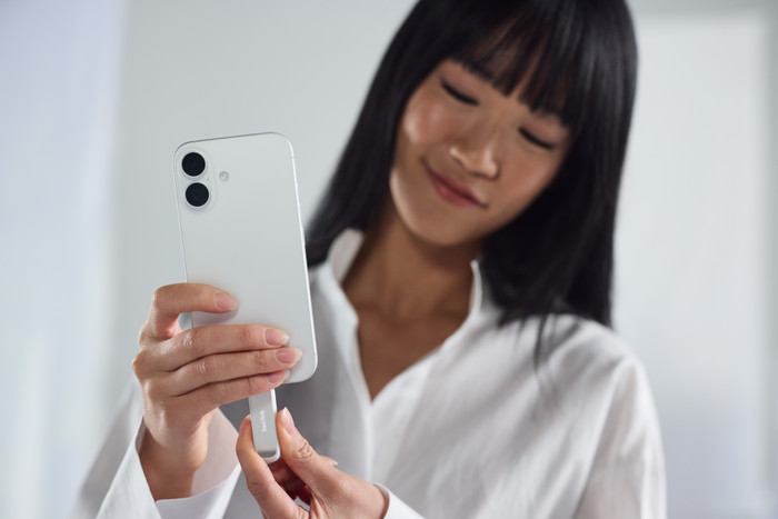 SanDisk Phone Drive USB-C 256GB Arctic White product in gebruik