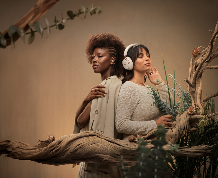 Bose QuietComfort Ultra Headphones (2nd gen) Cream product in use