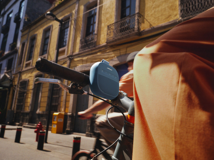 Bose Soundlink Micro 2 Blauw product in gebruik