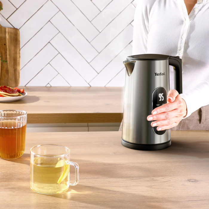 Tefal Selection KI871D 1.7L product in gebruik