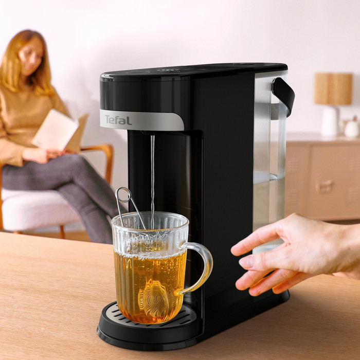 Tefal Instant Hot Water BR3508 product in use