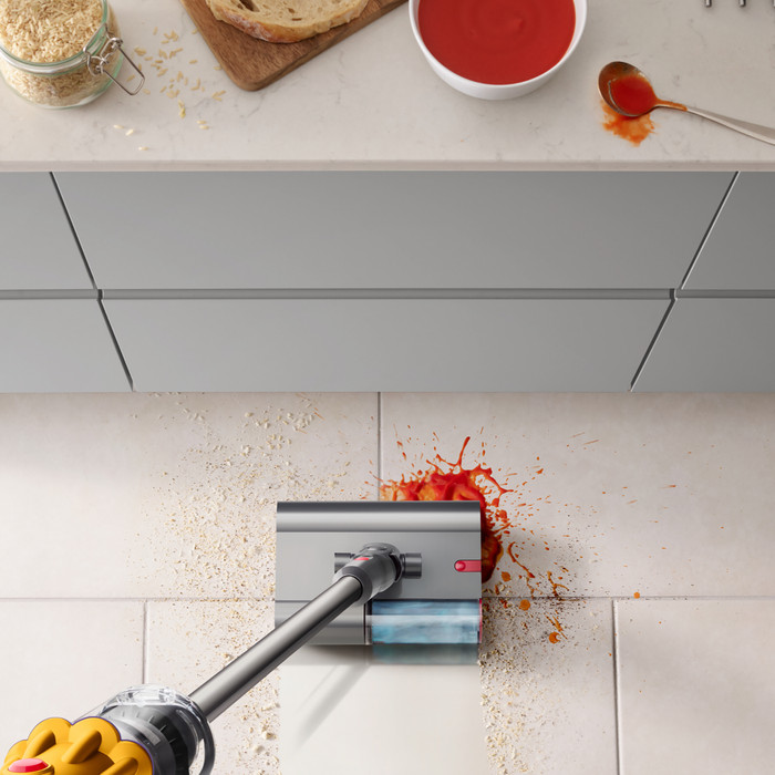 Dyson V12 Detect Submarine product in use