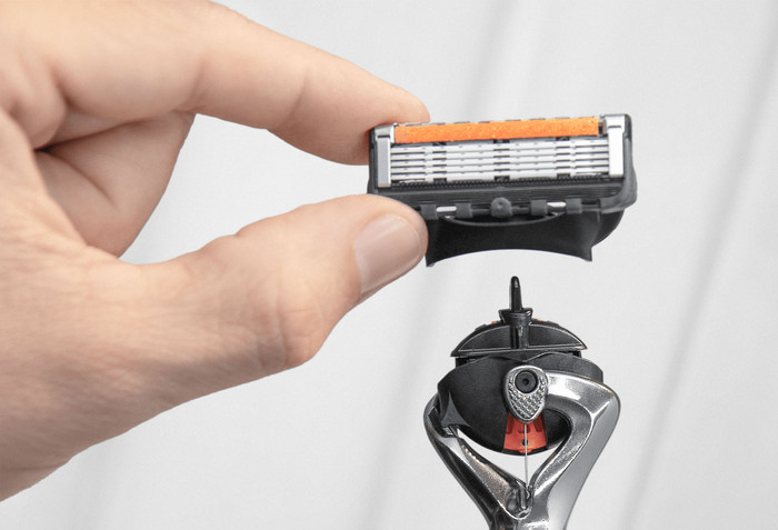 Gillette Proglide + 10 Navulmesjes detail