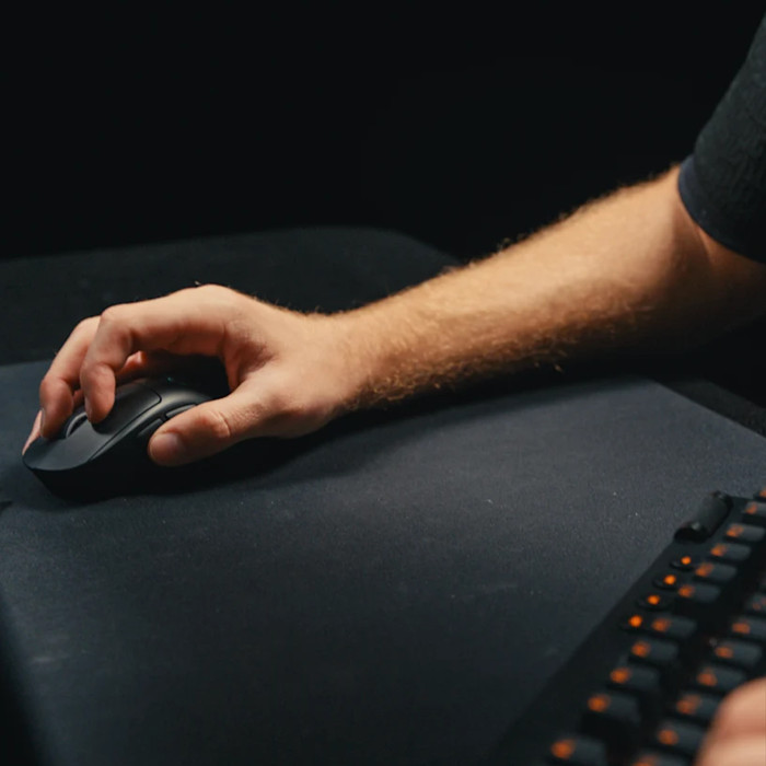 Logitech G PRO X Superlight 2c Draadloze Gaming Muis Magenta visual leverancier