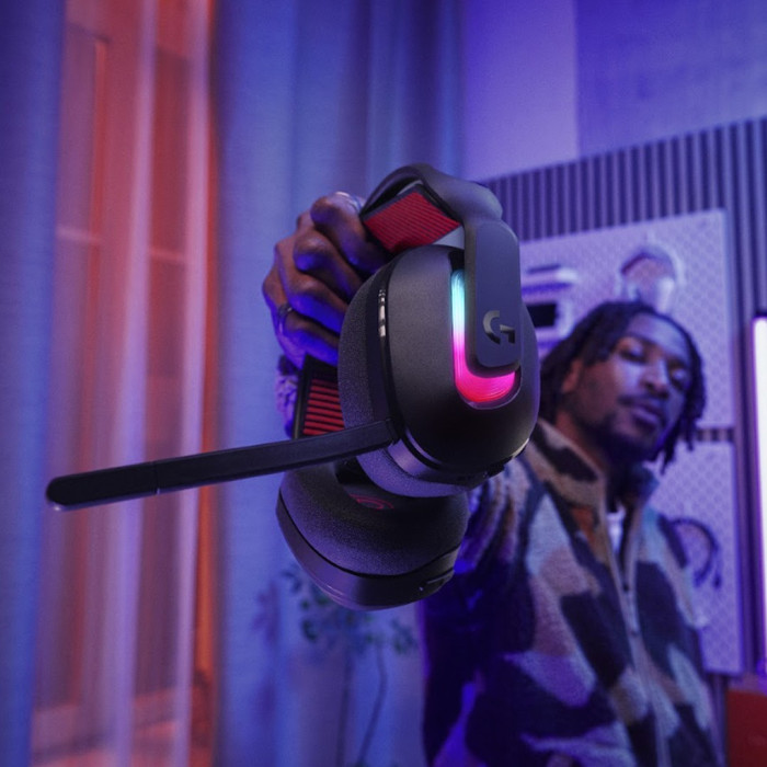 Logitech G Astro A20 X LIGHTSPEED Black product in use