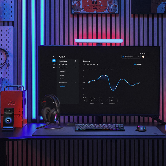 Logitech G Astro A20 X LIGHTSPEED Black product in use