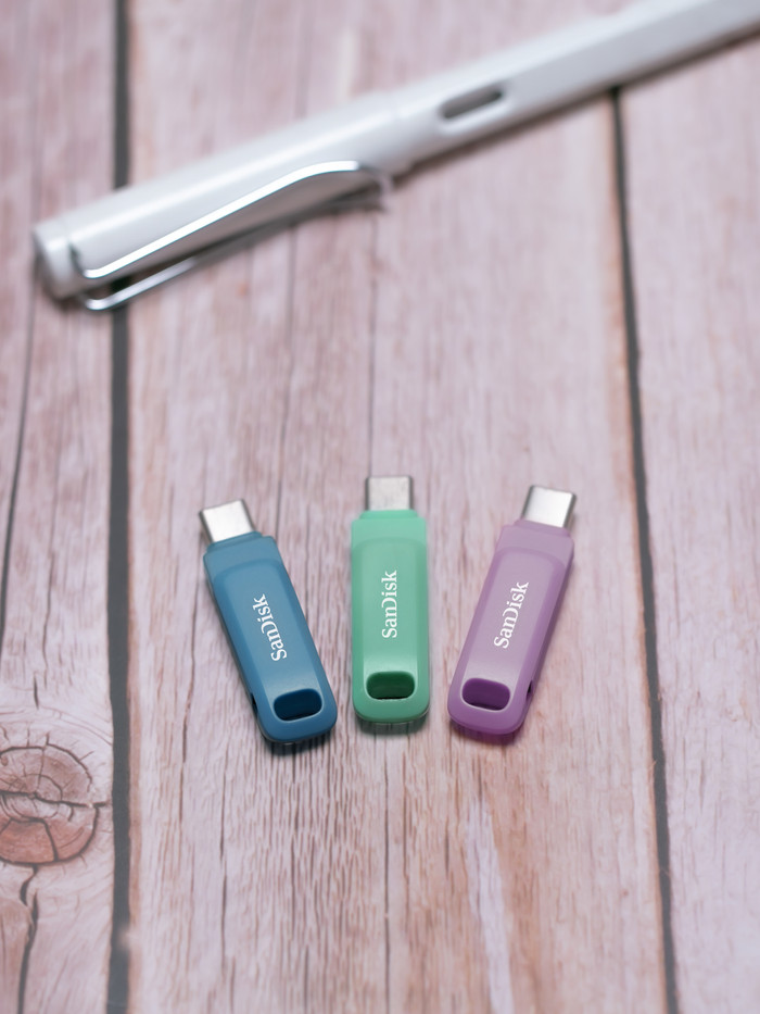 SanDisk Ultra Dual Drive Usb C 1TB Absinthe Green visual leverancier