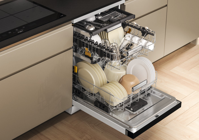 Whirlpool W7F HS51 MaxiSpace binnenkant