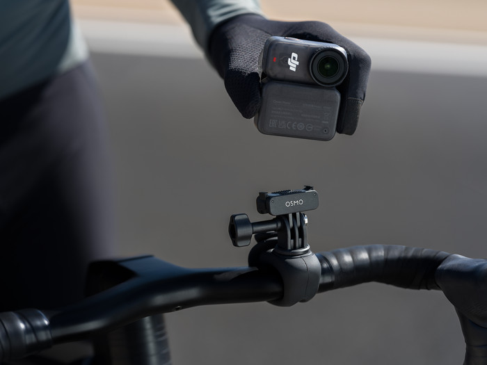 DJI Osmo Nano Standard Combo 64GB product in use