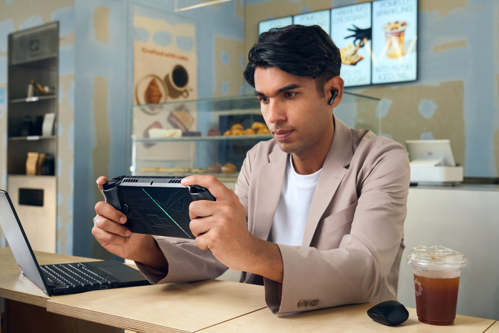 ASUS ROG Xbox Ally X 1TB product in use