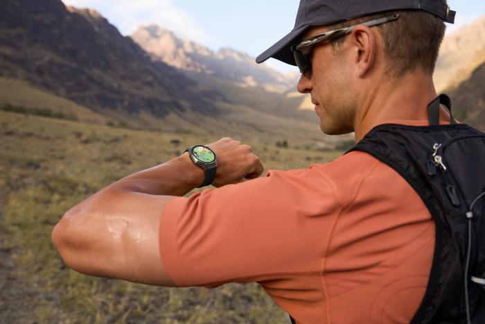 Huawei Watch GT 6 Pro 46 mm Zwart product in gebruik