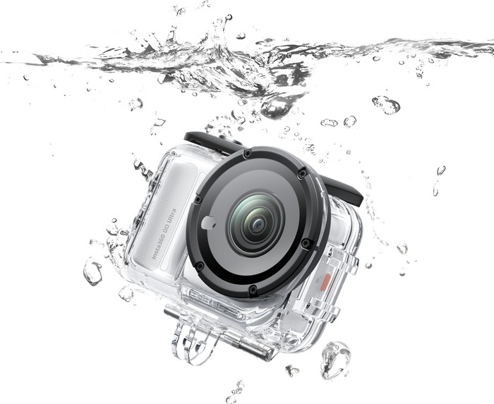 Insta360 GO Ultra Dive Case product in gebruik