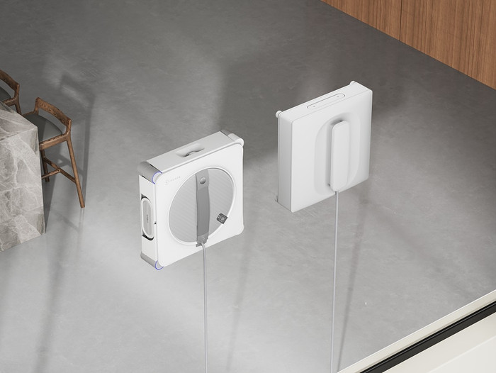 Ecovacs WINBOT W2S OMNI product in gebruik