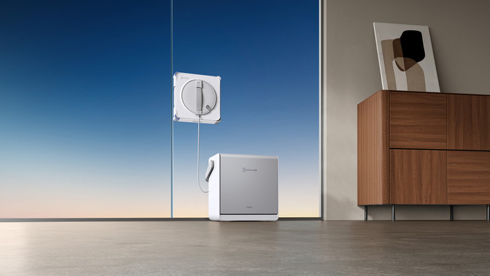 Ecovacs WINBOT W2S OMNI product in gebruik