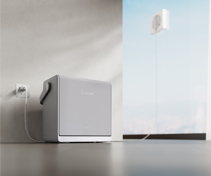 Ecovacs WINBOT W2S OMNI product in gebruik