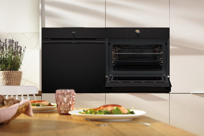 ETNA OP956ZG product in use