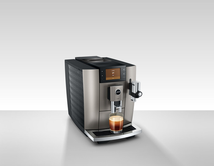 JURA E8 Midnight Silver (ED) product in gebruik