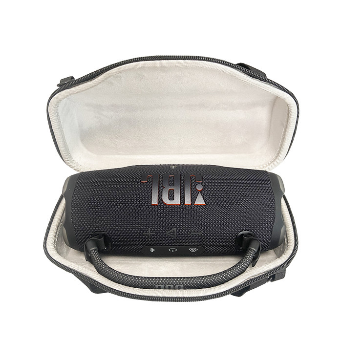 Protective Cover JBL Charge product in use
