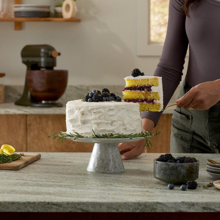 KitchenAid Artisan Design Mixer 5KSM180WSEEG Evergreen product in use