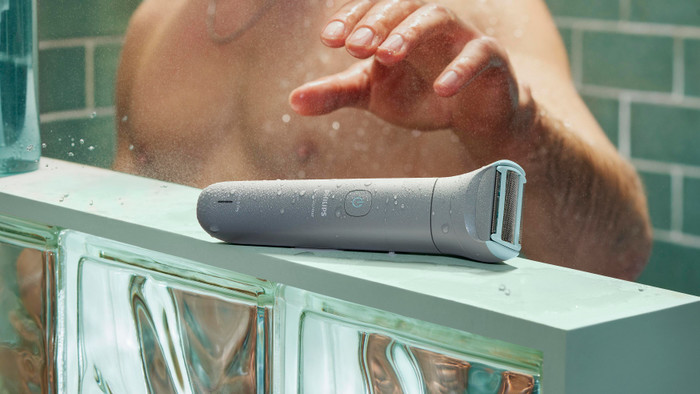 Philips Series 3000 BG3485/15 product in use