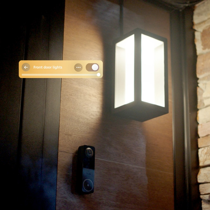 Hue Secure Bedrade Videodeurbel product in gebruik