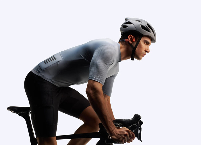 Shokz OpenSwim Pro USB-C Rood product in gebruik