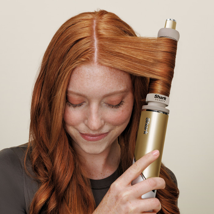 Shark Glam 5-in-1 HD6052SEU product in gebruik