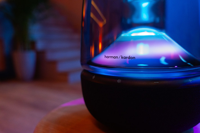 Harman Kardon Aura Studio 5 Black product in use