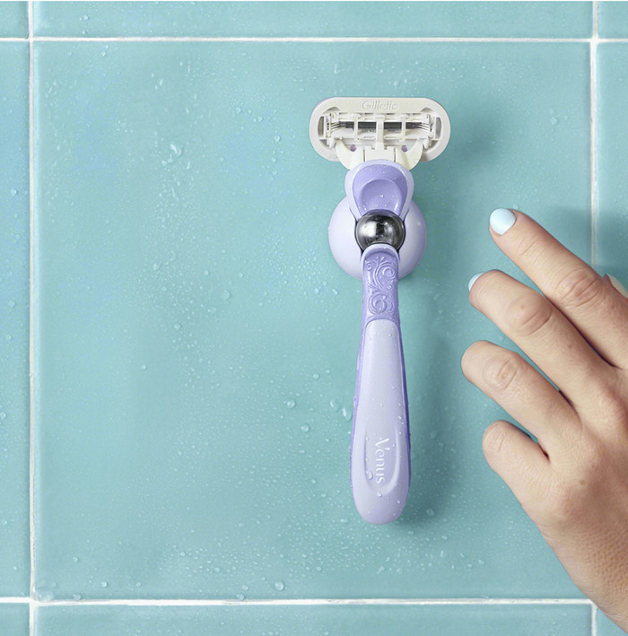 Gillette Venus Extra Smooth Swirl Navulmesjes (10 stuks) product in gebruik