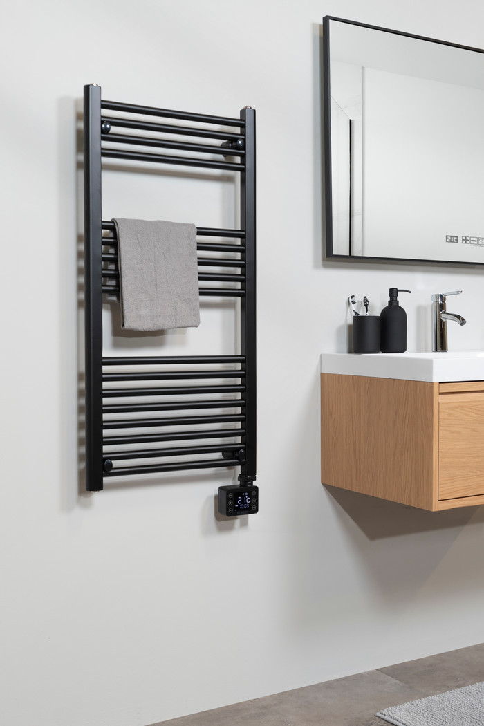 Eurom Sani Bathroom Radiator 1000 WiFi Black product in use